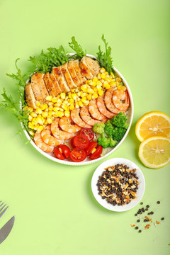 輕食蝦仁沙拉