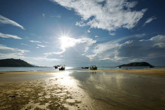 鹽洲島灣仔海灘風(fēng)光