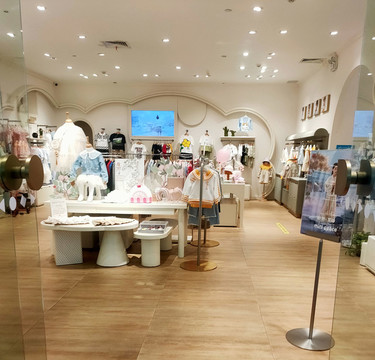 兒童服裝店