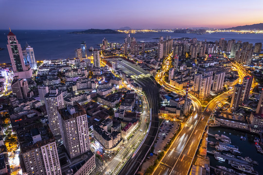 航拍青島站夜景覌