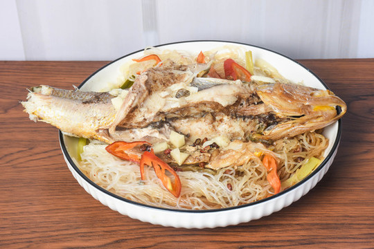 粉絲蒸魚