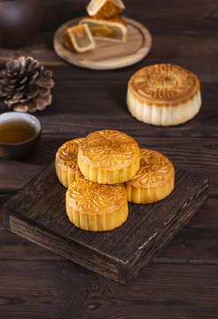 中國傳統(tǒng)節(jié)日中秋節(jié)美食月餅