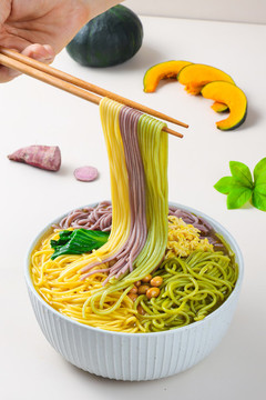 三色面