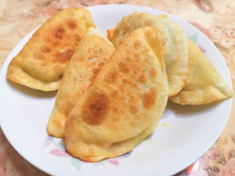 韭菜盒子制作過程