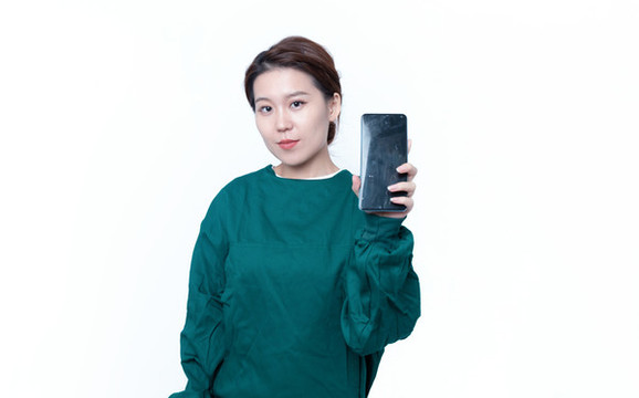 展示手機屏幕醫(yī)療女性形象