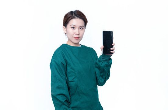 展示手機(jī)屏幕醫(yī)療女性形象