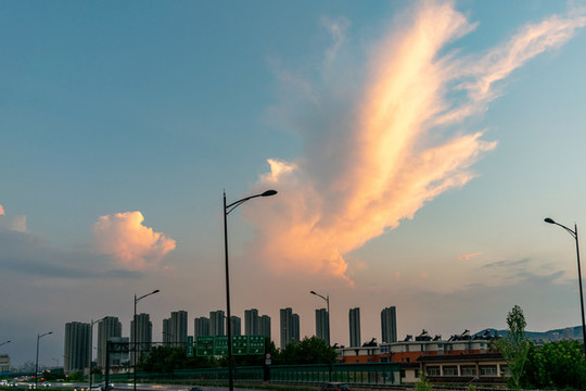 城市晚霞