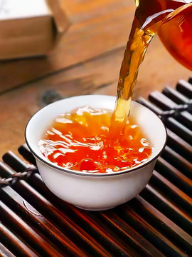 泡茶倒茶沏茶