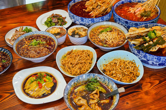 成都小吃重慶美食冒菜抄手