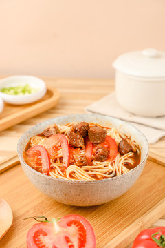 番茄牛肉面