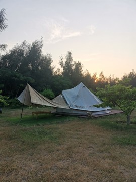 露營(yíng)帳篷