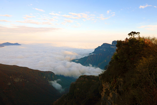 光霧山一景