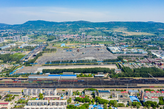 航拍河南平頂山東站鐵路貨運站