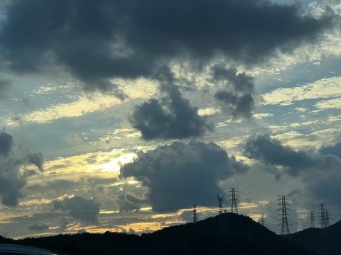 臺(tái)風(fēng)天的云