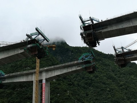 修建橋梁