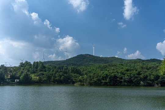 航拍戶外能源設(shè)備發(fā)電機(jī)