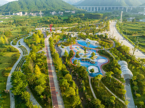 廣西蒙山縣濱江公園美如畫(huà)
