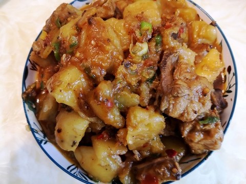 土豆燒雞