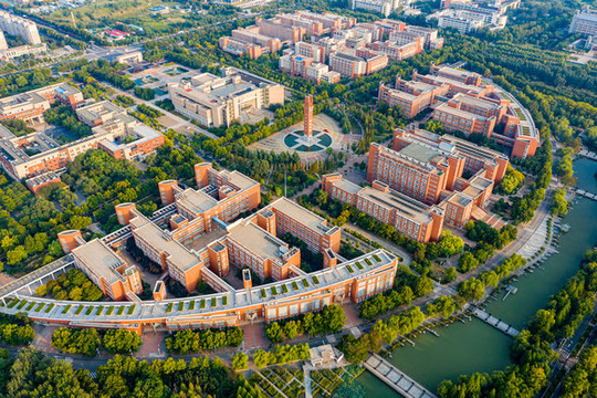 航拍鄭州大學(xué)主校區(qū)核心教學(xué)區(qū)
