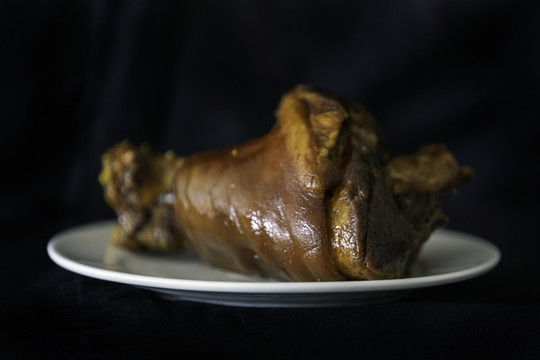 中華傳統(tǒng)美食之肘子