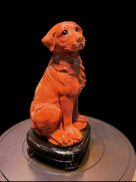 玉雕羅威納犬
