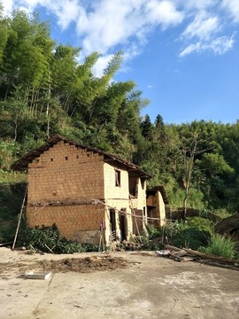 鄉(xiāng)村土坯房