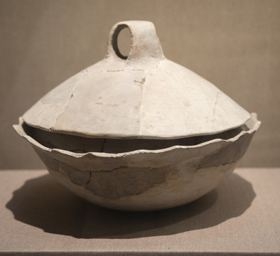 多角腰沿陶釜