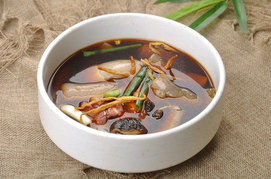 家燉魚