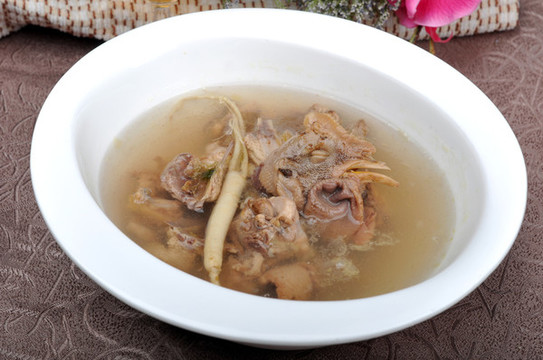 人參雞湯