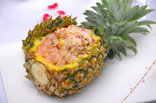 菠蘿八寶飯