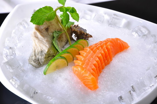 三文魚刺身