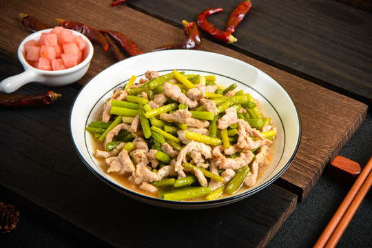 蒜薹肉絲