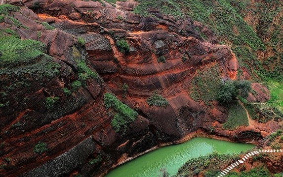 陜西靖邊波浪谷
