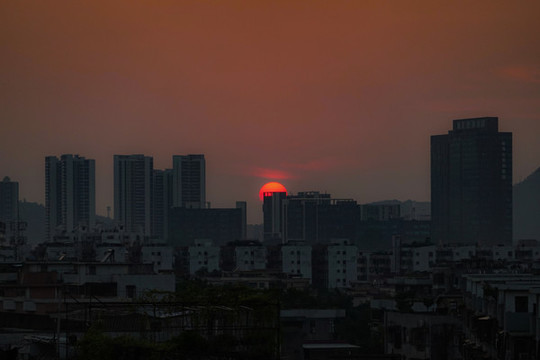 城市夕陽