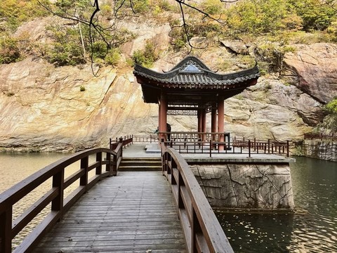 鳳凰山八仙過(guò)海亭