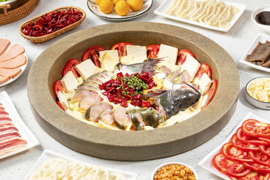 蒸汽石鍋魚(yú)