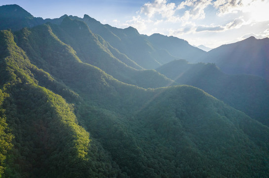 秦嶺山