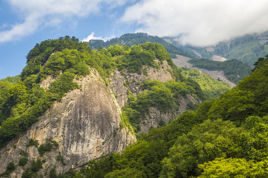 秦嶺山