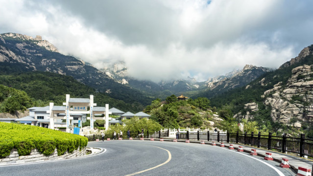 青島嶗山風(fēng)景區(qū)