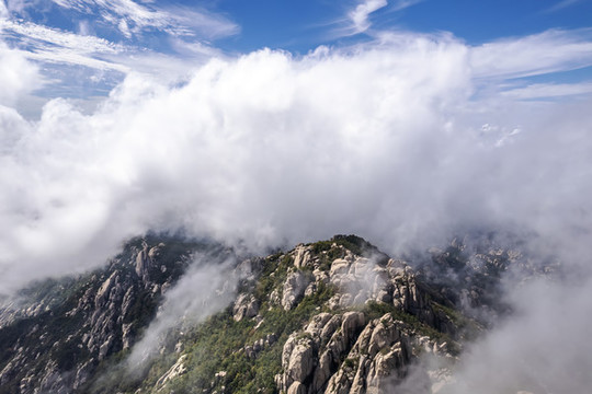 航拍青島嶗山風(fēng)景區(qū)