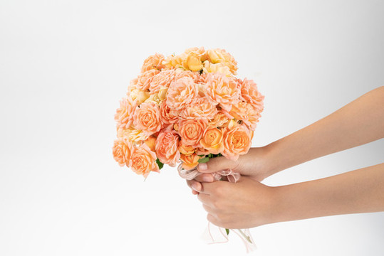 手捧花花球薔薇花