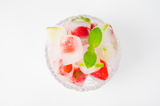 夏季冰塊水果