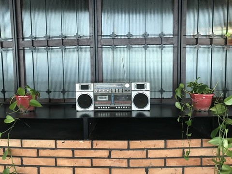 老舊收錄機(jī)