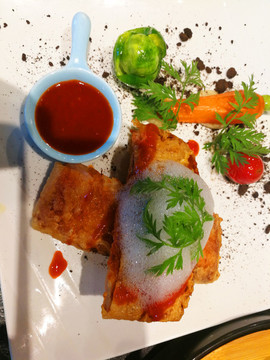 秀色可餐的西式小吃和魚排