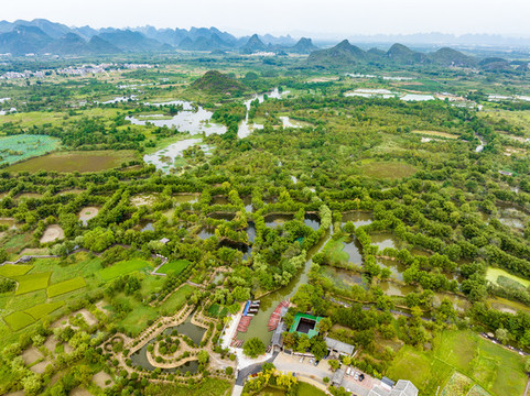 桂林喀斯特國家濕地景美如畫