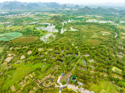 桂林喀斯特國(guó)家濕地景美如畫(huà)