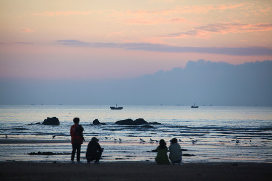 海濱晨色