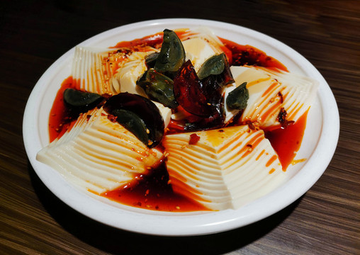 皮蛋千葉豆腐