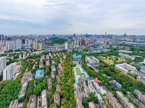航拍武漢大學(xué)校園風(fēng)光