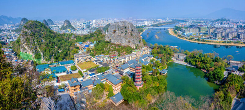 中國(guó)廣西桂林木龍湖木龍塔